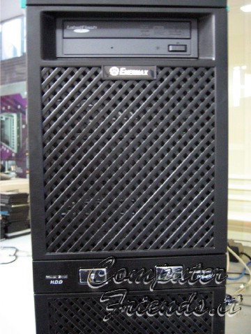 2007 - Piccolo Server con Case Enermax e RAID1.jpg